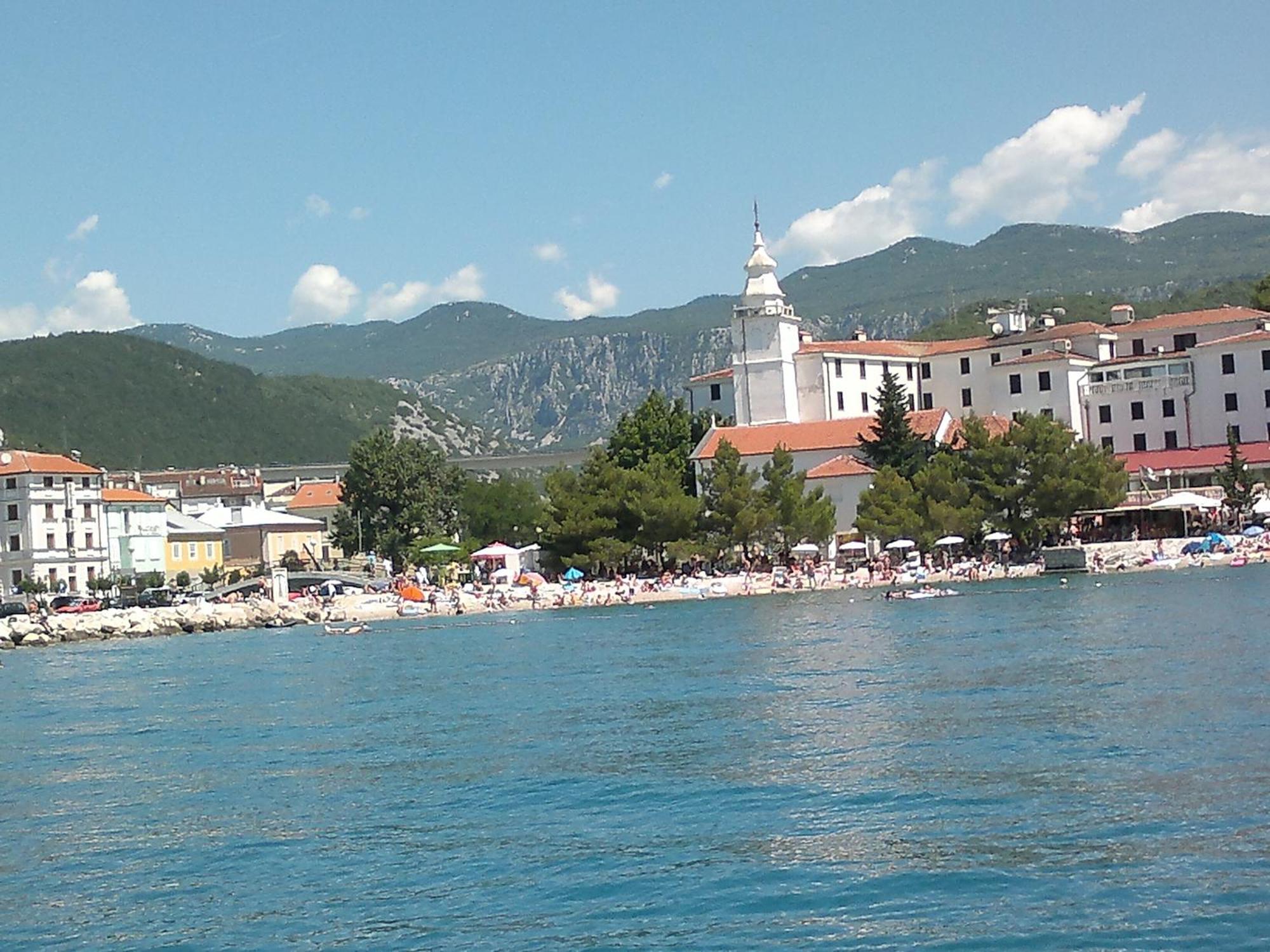 Loredana Apartments Crikvenica Exterior foto